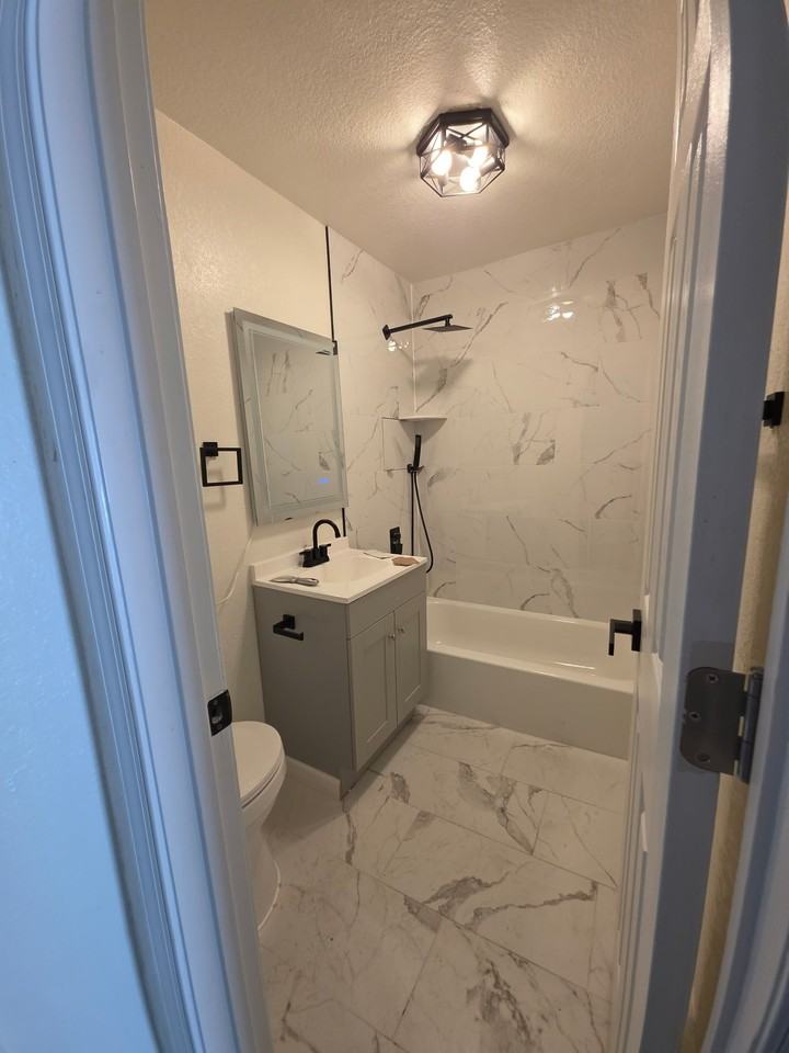 1521 Cary Ave #B - Photo 5 of 14