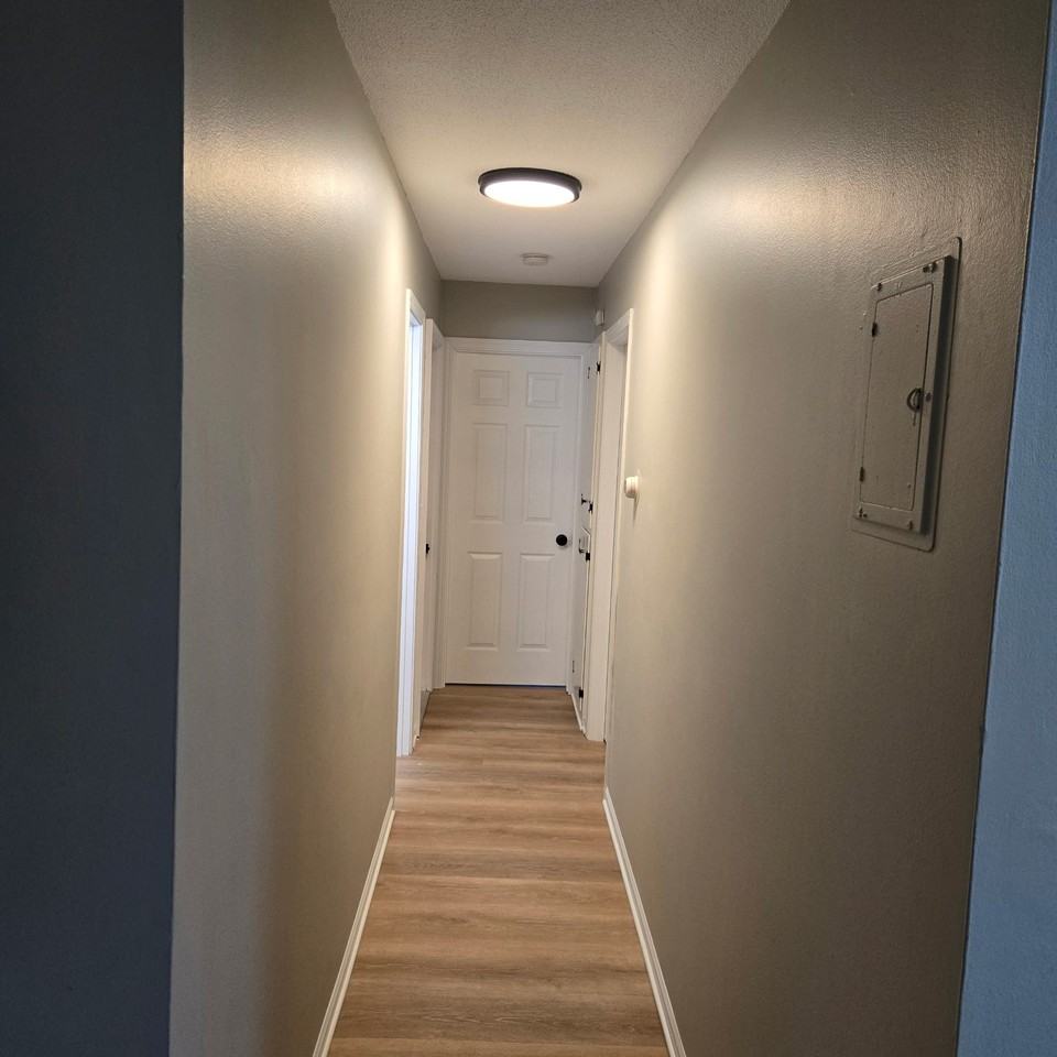 1230 7th St W #4 - Photo 3 of 16