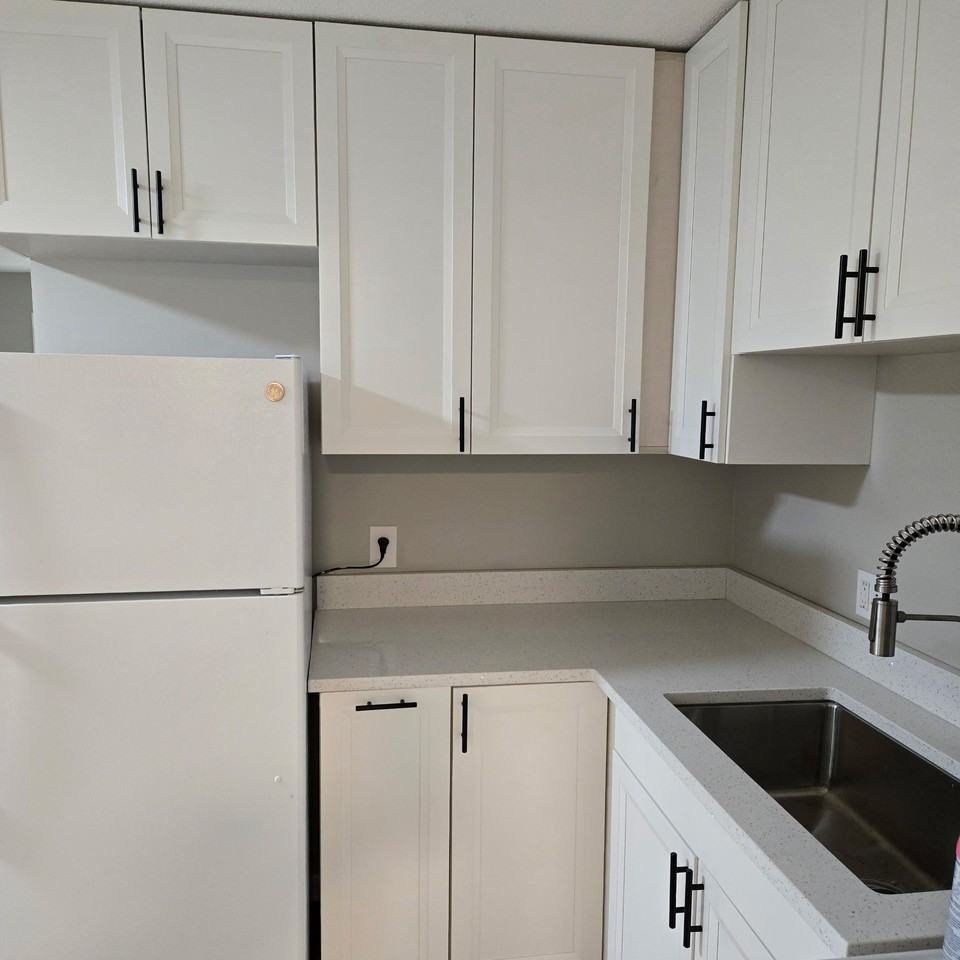 1230 7th St W #4 - Photo 6 of 16