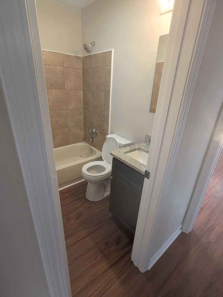 210 E Maine Ave - Photo 6 of 10