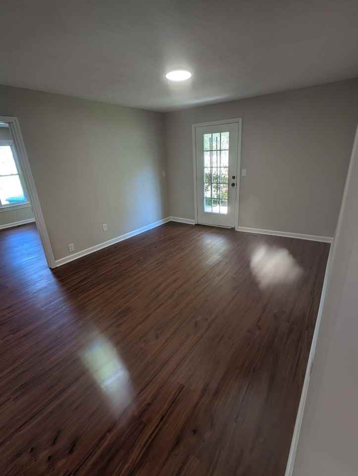 210 E Maine Ave - Photo 7 of 10