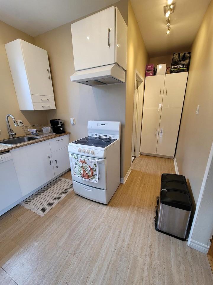 392 Aberdeen Ave #1 - Photo 2 of 12