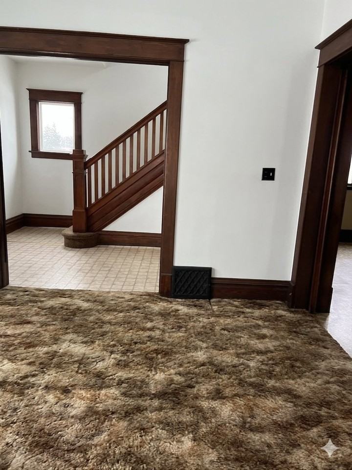 2371 Foothill Ave - Photo 4 of 7