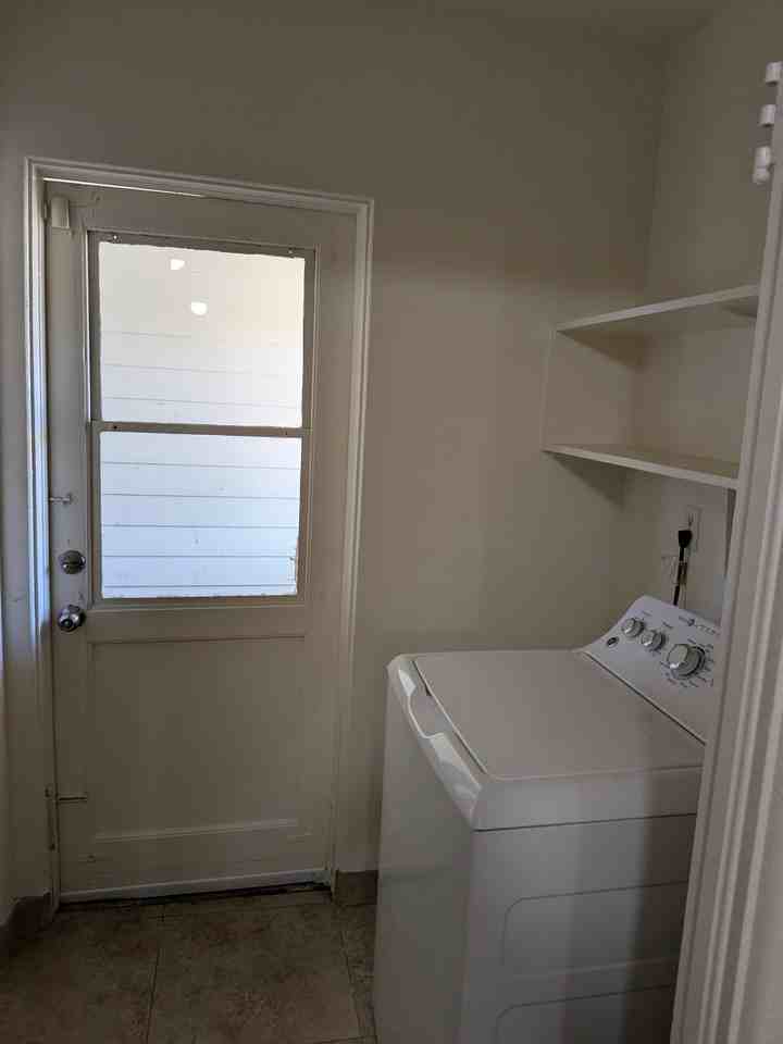 4331 N 20th St - Photo 7 of 11
