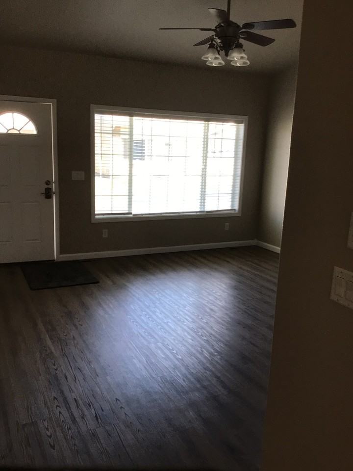 3134 New Hope Dr - Photo 5 of 15