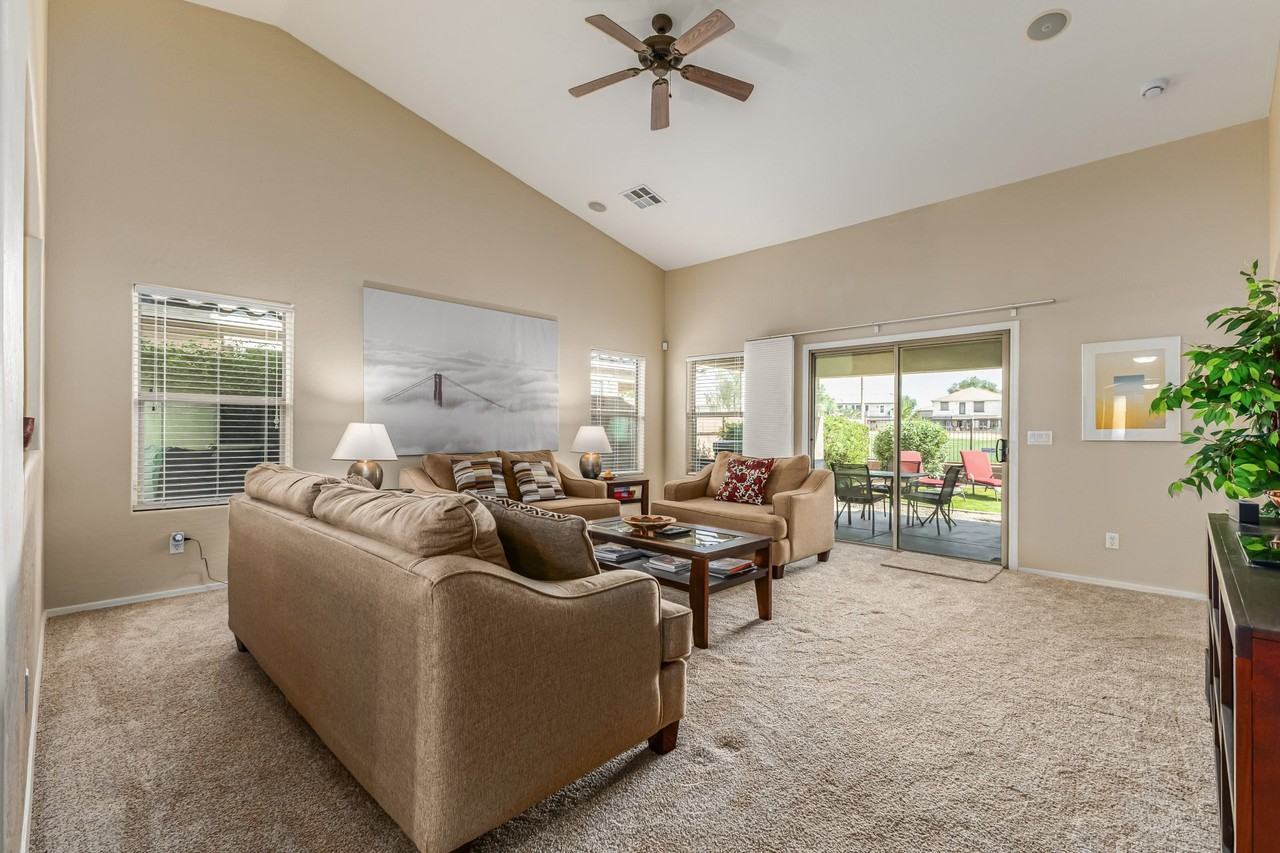 23277 S 215th St - Photo 3 of 18