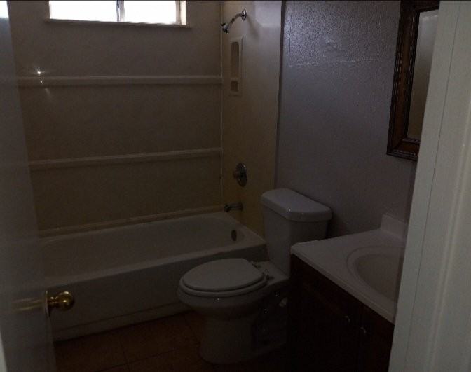 911 Bret Ln #B - Photo 5 of 12