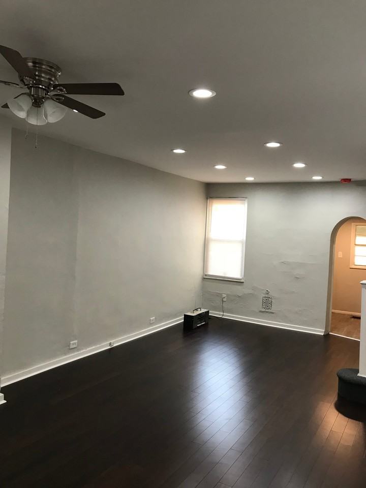 6439 Glenmore Ave - Photo 4 of 14