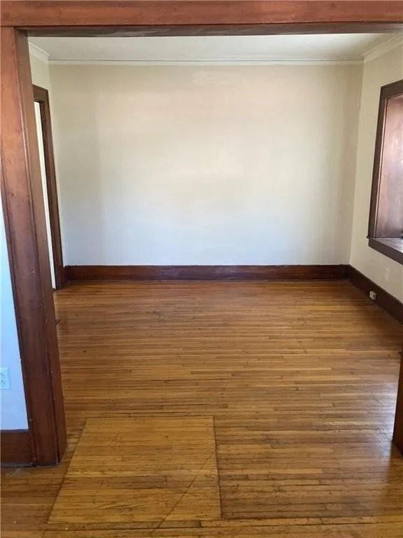 186 Spruce Ave - Photo 2 of 6