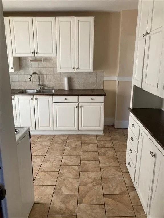 186 Spruce Ave - Photo 3 of 6