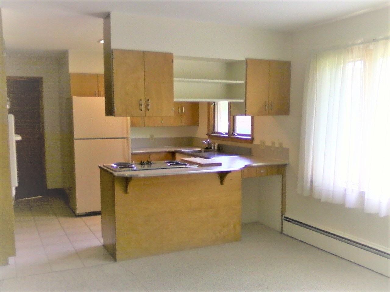 1420 W Koch St #1420 - Photo 2 of 9