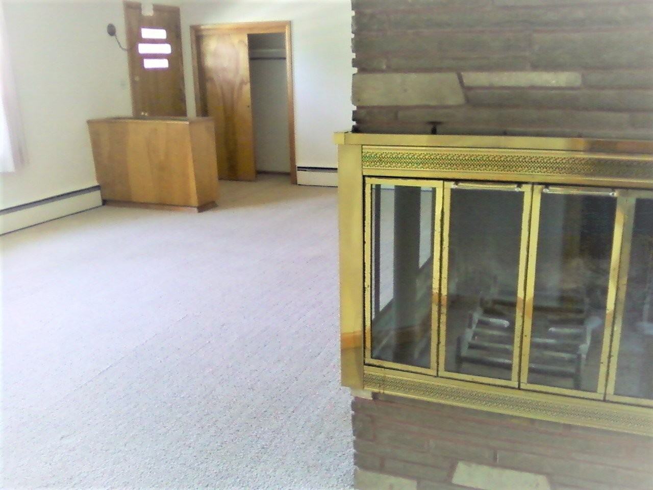 1420 W Koch St #1420 - Photo 3 of 9