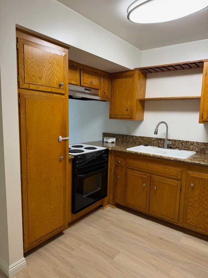 3546 Del Amo Blvd #9 - Photo 3 of 16