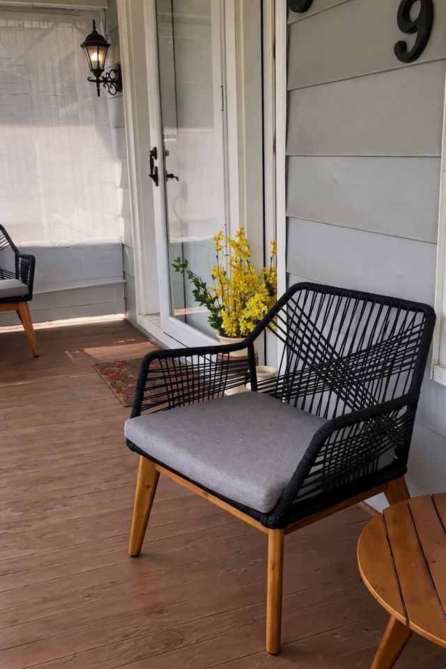 369 E Tuscarawas Ave