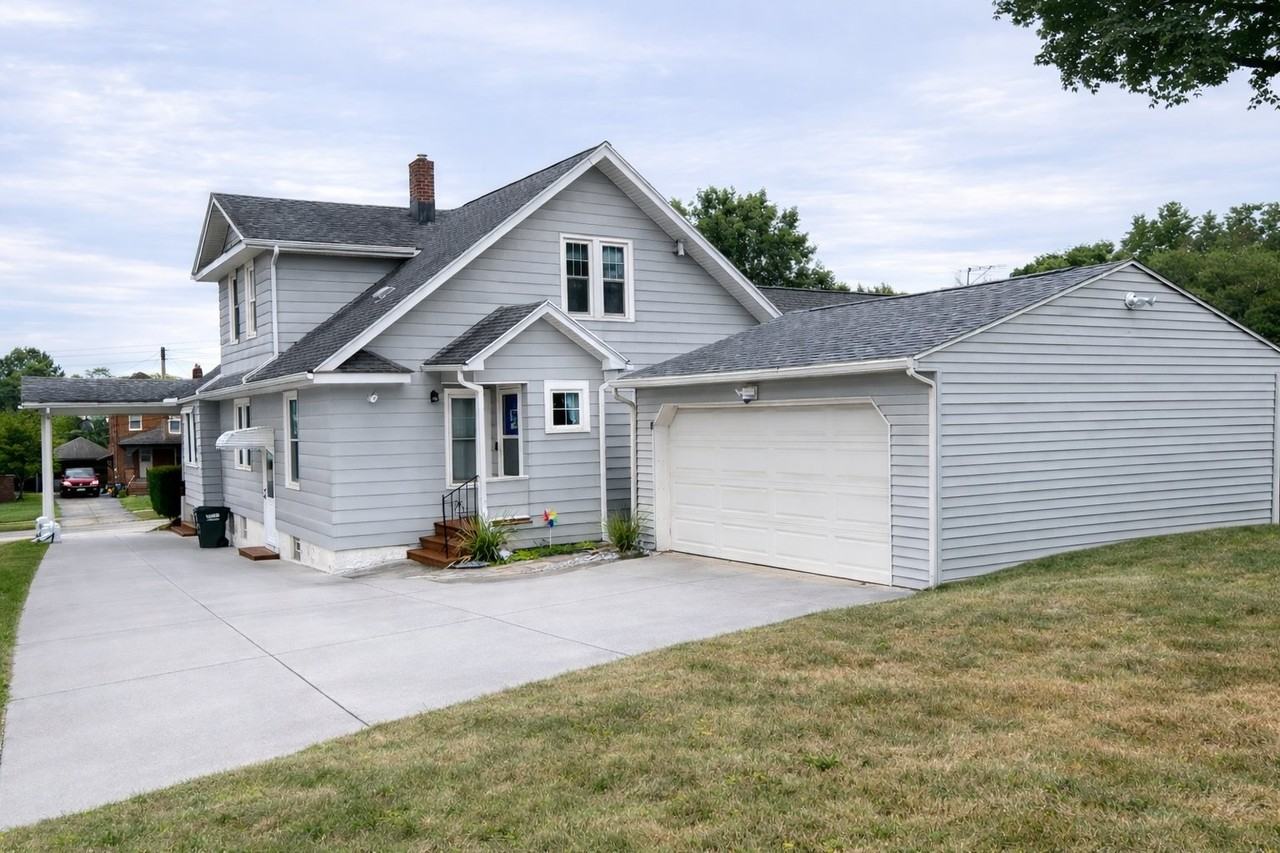 369 E Tuscarawas Ave - Photo 4 of 34