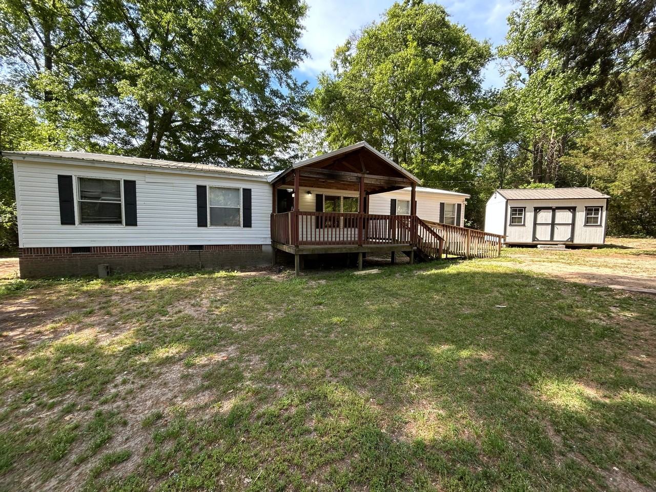 91 Lee Rd - Photo 2 of 2