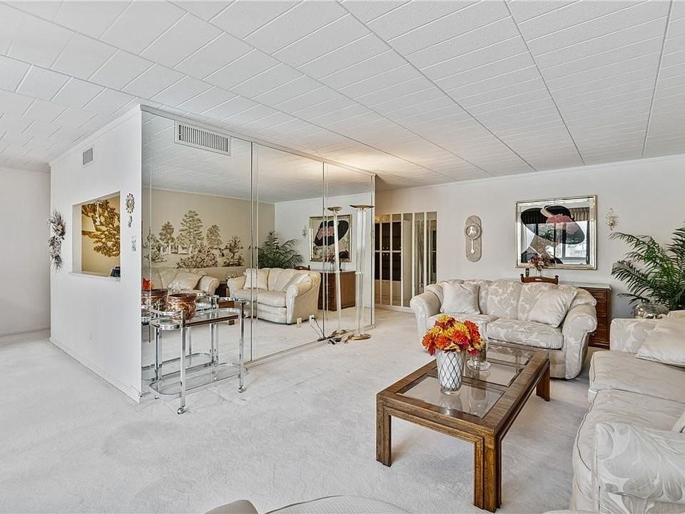 900 Washington Rd #11 - Photo 4 of 19