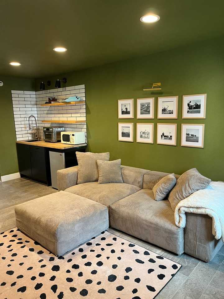 2520 N 29th St - Photo 2 of 12