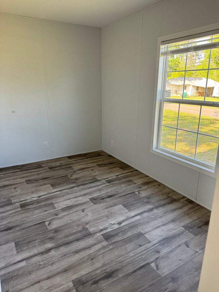 217 Little Ave W - Photo 7 of 8