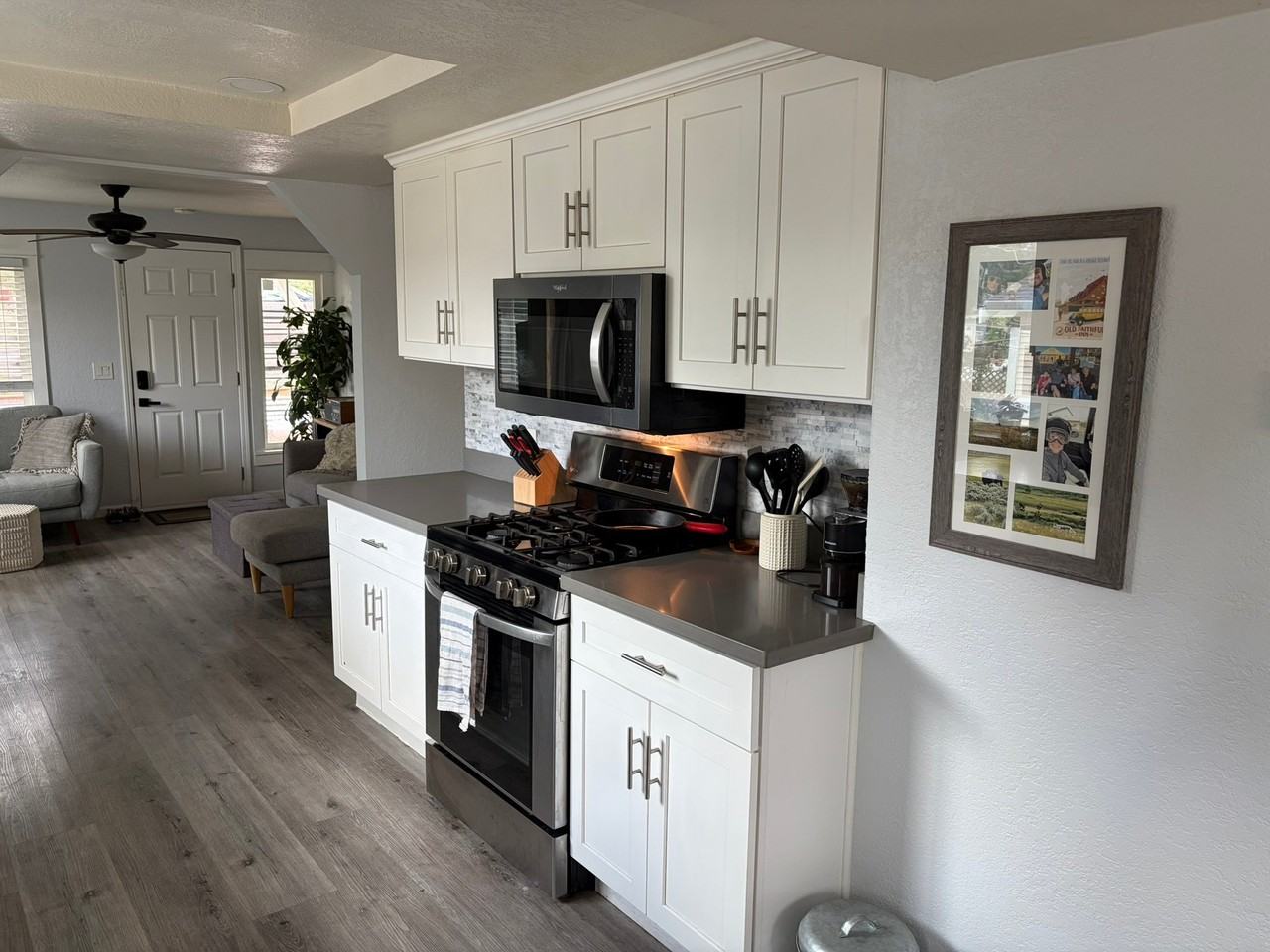 2320 Saxon St - Photo 5 of 16