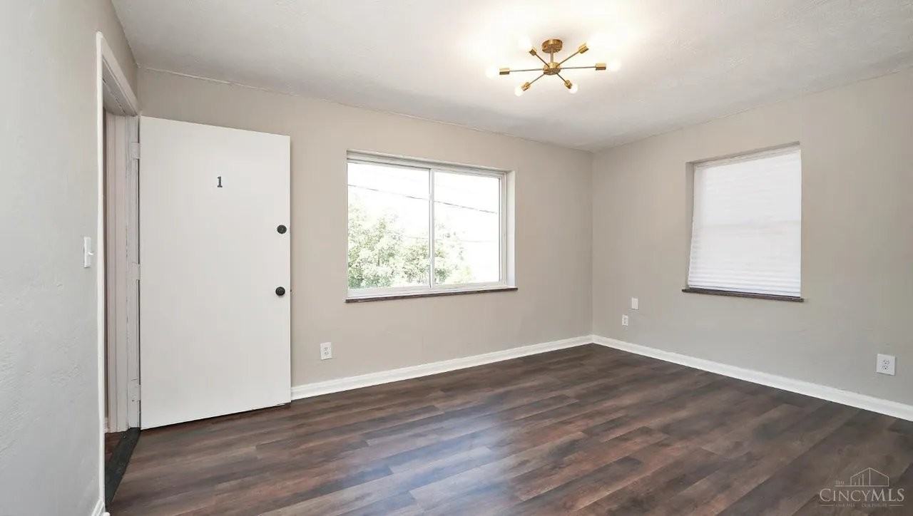 2992 W Mcmicken Ave #1 - Photo 5 of 18