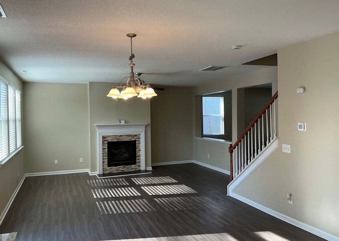 313 Rondelay Dr - Photo 3 of 10