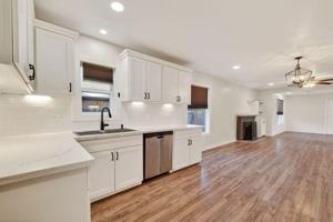 featured image of 4520 Sharon St