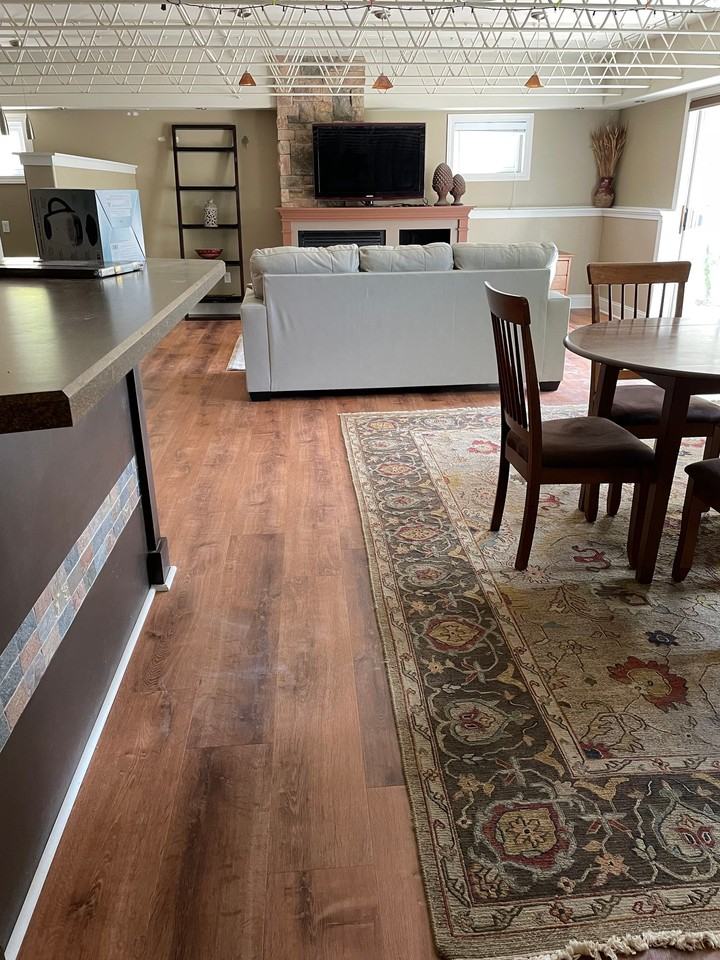 421 Senter Dr - Photo 3 of 7