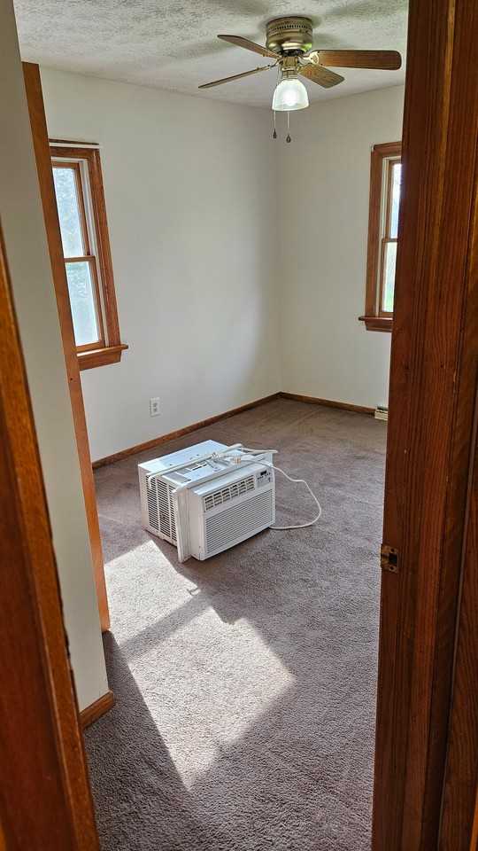 4852 Alexander Rd - Photo 4 of 9