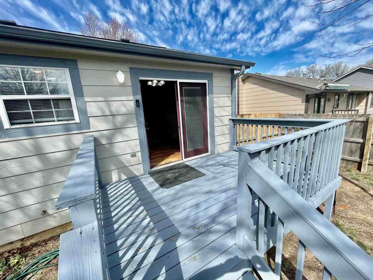 2710 S Yellowstone St - Photo 7 of 20