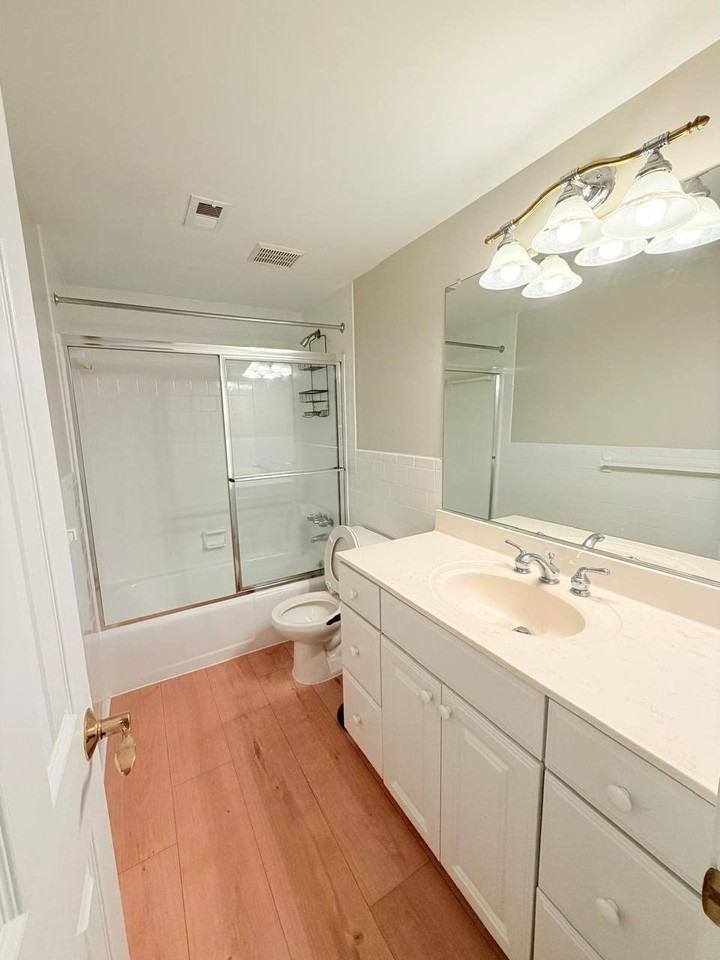 4515 Forest Hill Dr - Photo 4 of 10