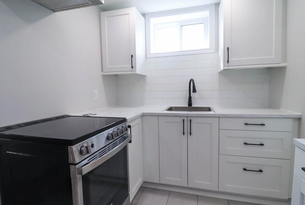 161 Louth St - Photo 7 of 17