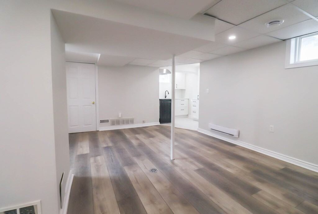 161 Louth St - Photo 2 of 17