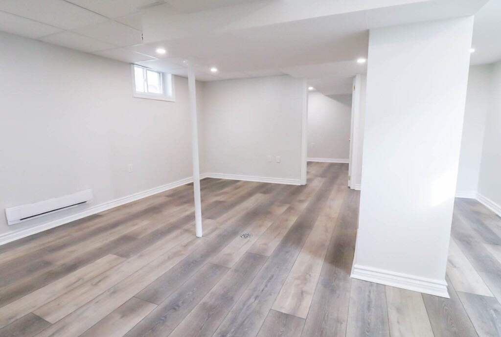 161 Louth St - Photo 4 of 17