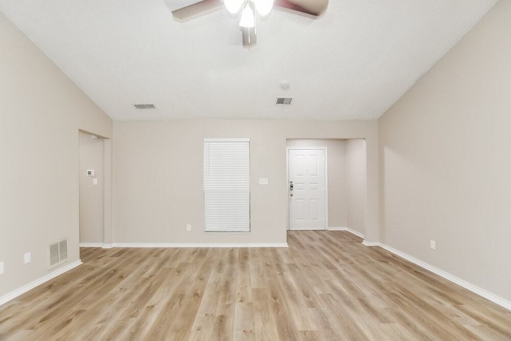 308 Southlake Dr - Photo 7 of 19