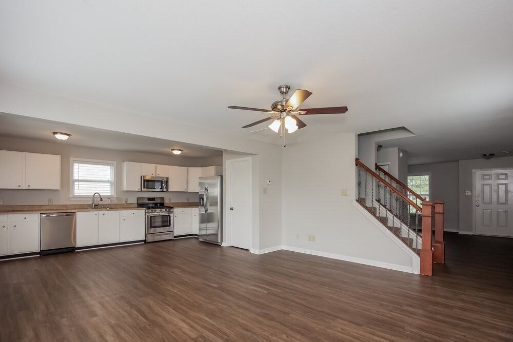 1626 Matthew Allen Cir - Photo 4 of 18