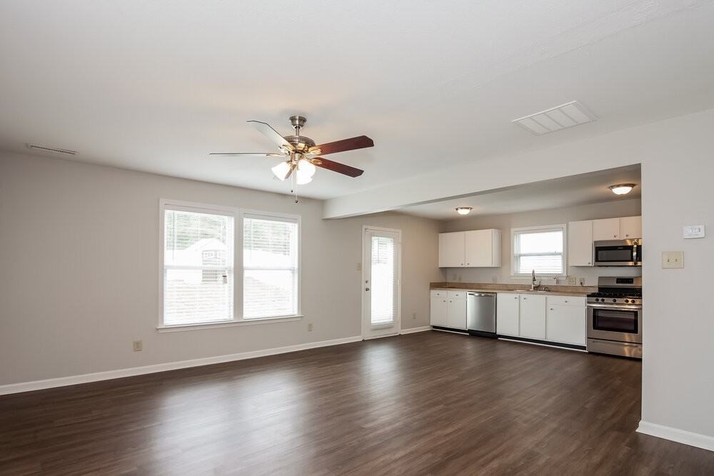 1626 Matthew Allen Cir - Photo 5 of 18