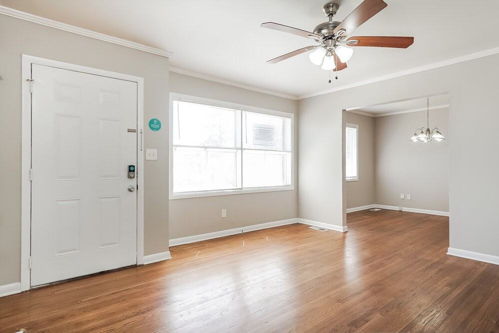 224 Tanglewood Cir - Photo 4 of 20