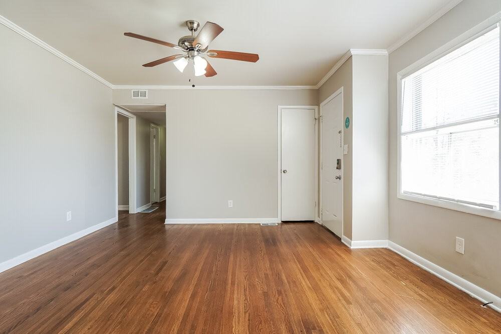224 Tanglewood Cir - Photo 6 of 20