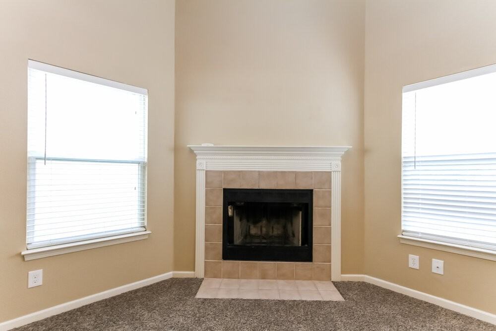1178 Kenwood Dr - Photo 2 of 14
