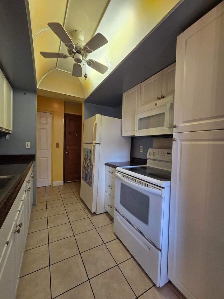 306 Palm Coast Pkwy Ne #203 - Photo 5 of 12