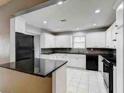 53 E 14th St #NA - Photo 5 of 5