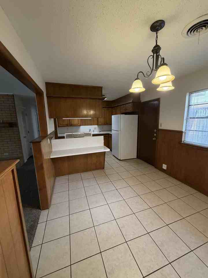 6711 Hartford Ave #A - Photo 4 of 13