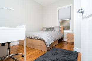728 E 2nd St #4 - Photo 1 of 1