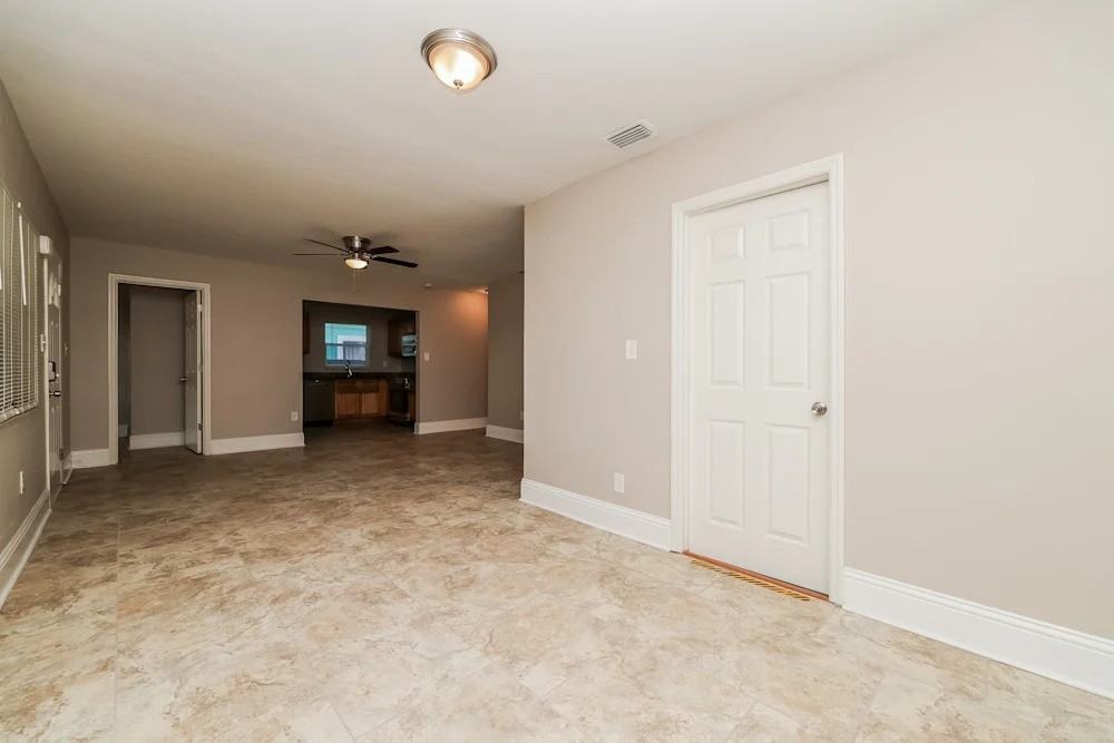 3703 N Clearfield Ave #NA - Photo 5 of 11