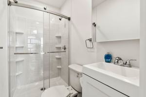 featured image of 695 Bennington St #5