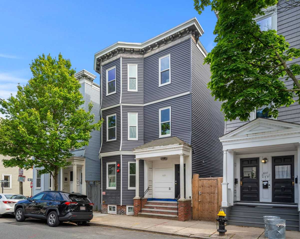 621 E 8th St #8 - Photo 2 of 18