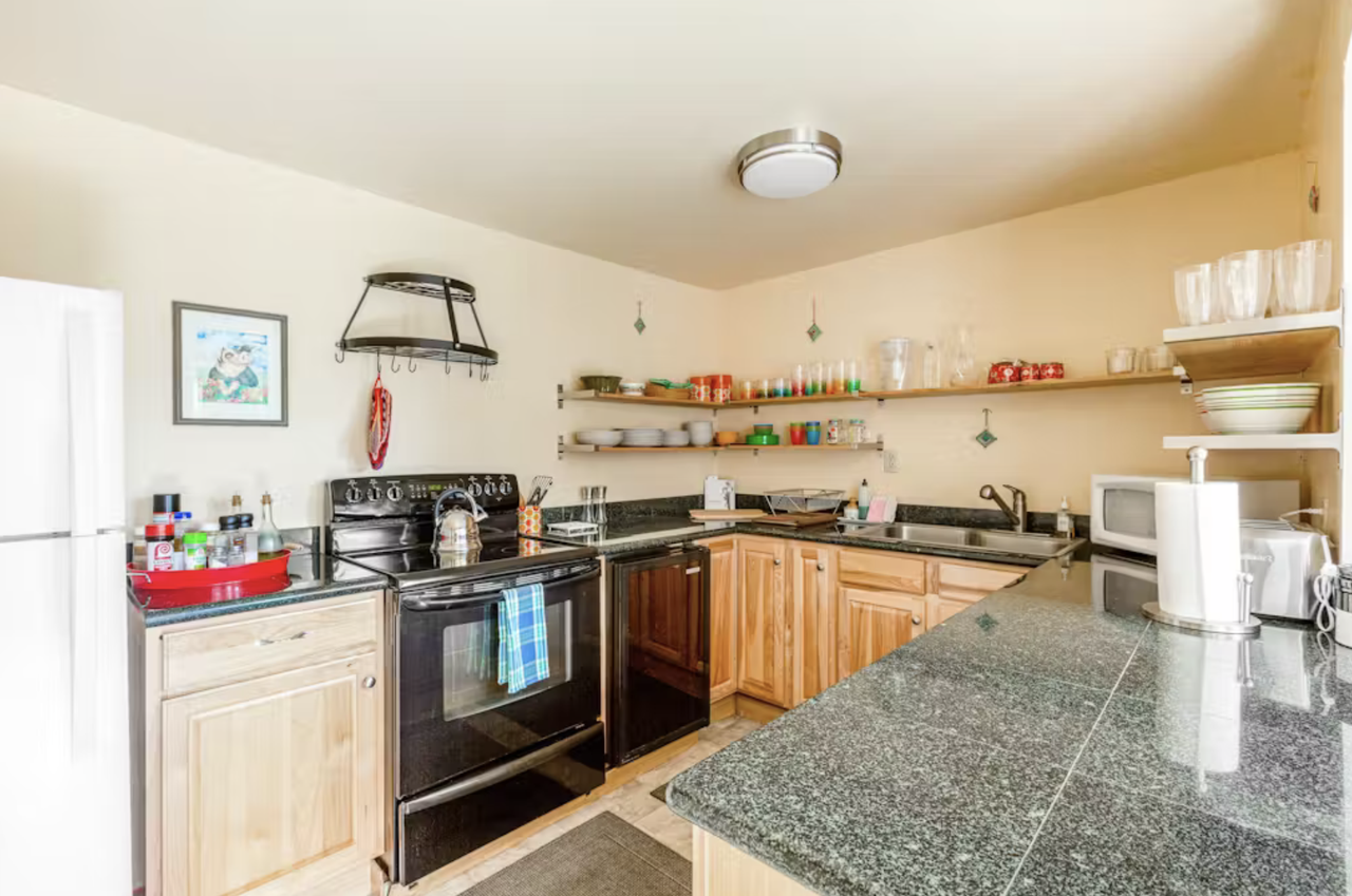 4185 Redwood Dr #NA - Photo 2 of 19