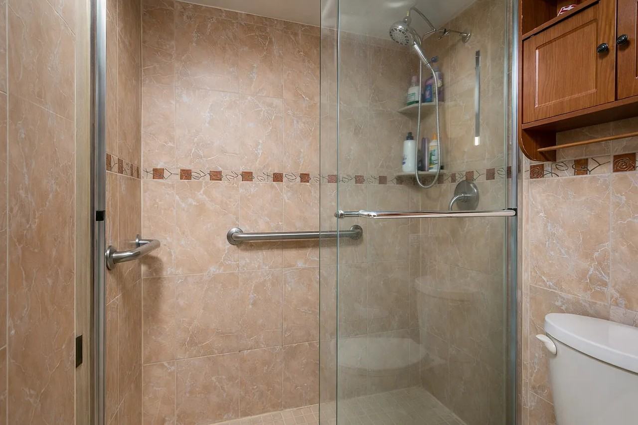 5437 W 21st Ave #1 - Photo 6 of 10