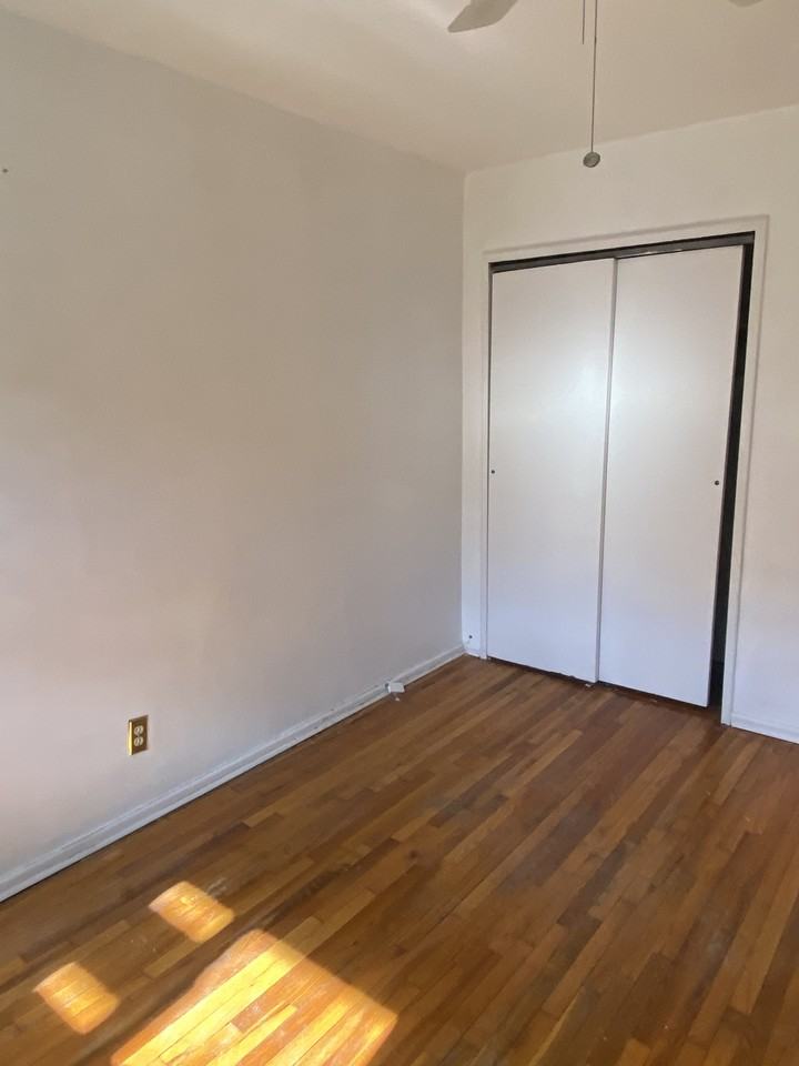 4120 210th St #1 - Photo 2 of 8